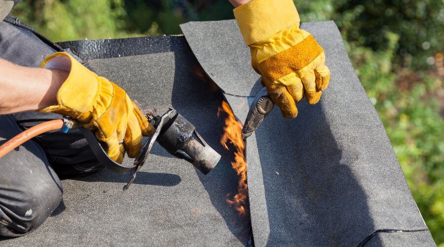 Professional gutter cleaning in Wellfleet, NE